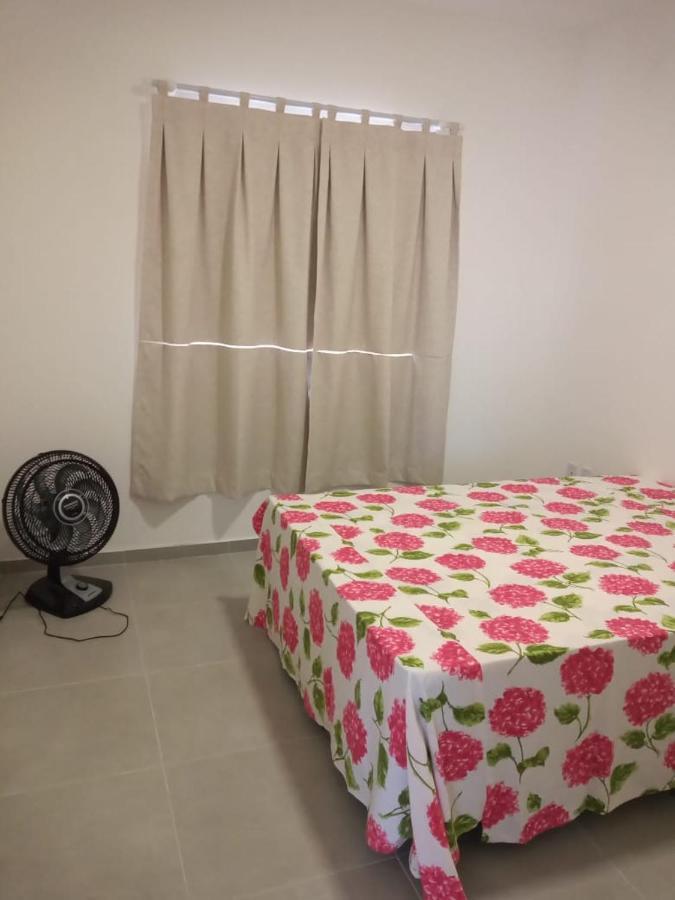 Apartamento aconchegante a 100 metros da praia Arraial do Cabo Exterior foto